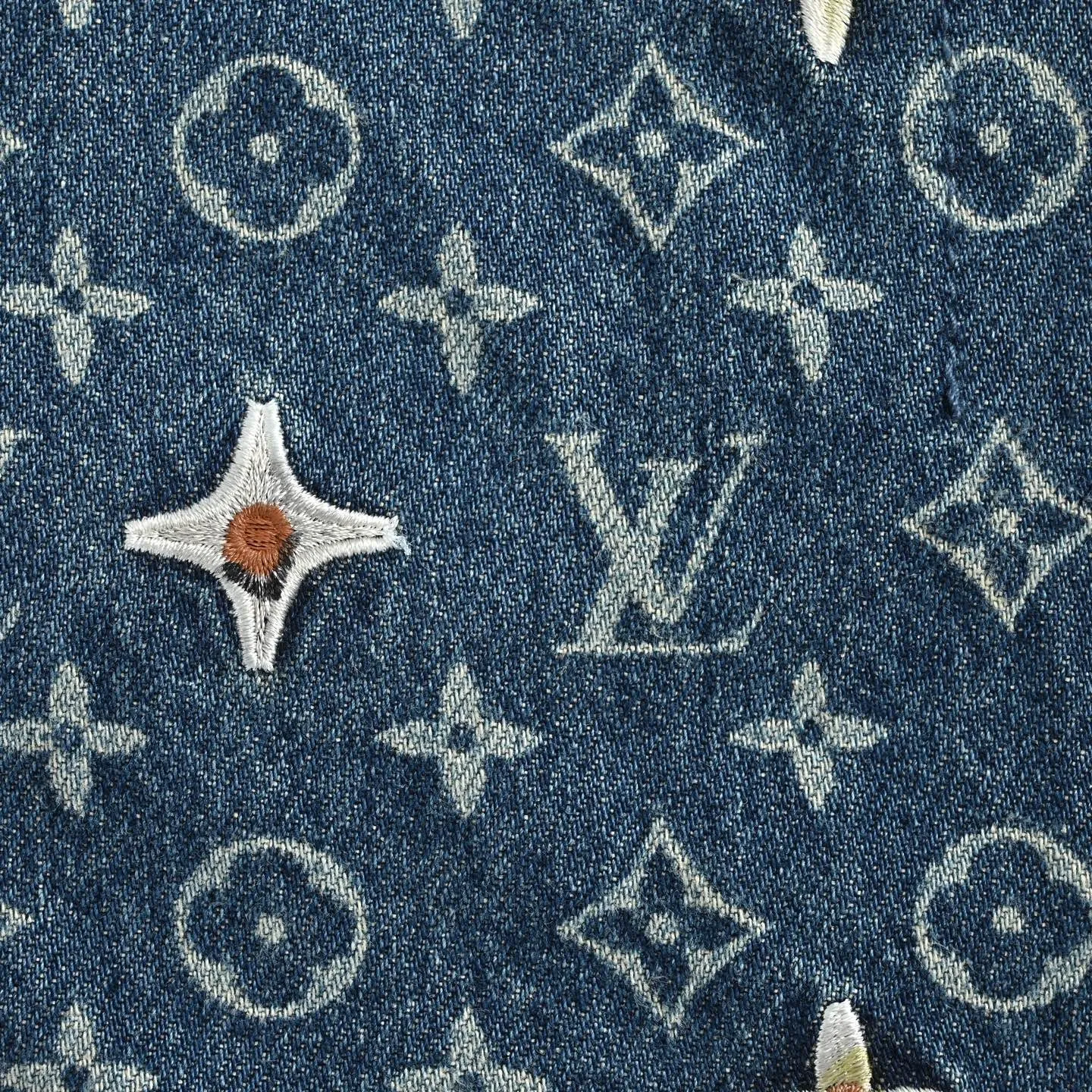 Louis Vuitton/Louis Vuitton all-over logo daisy embroidered denim jacket